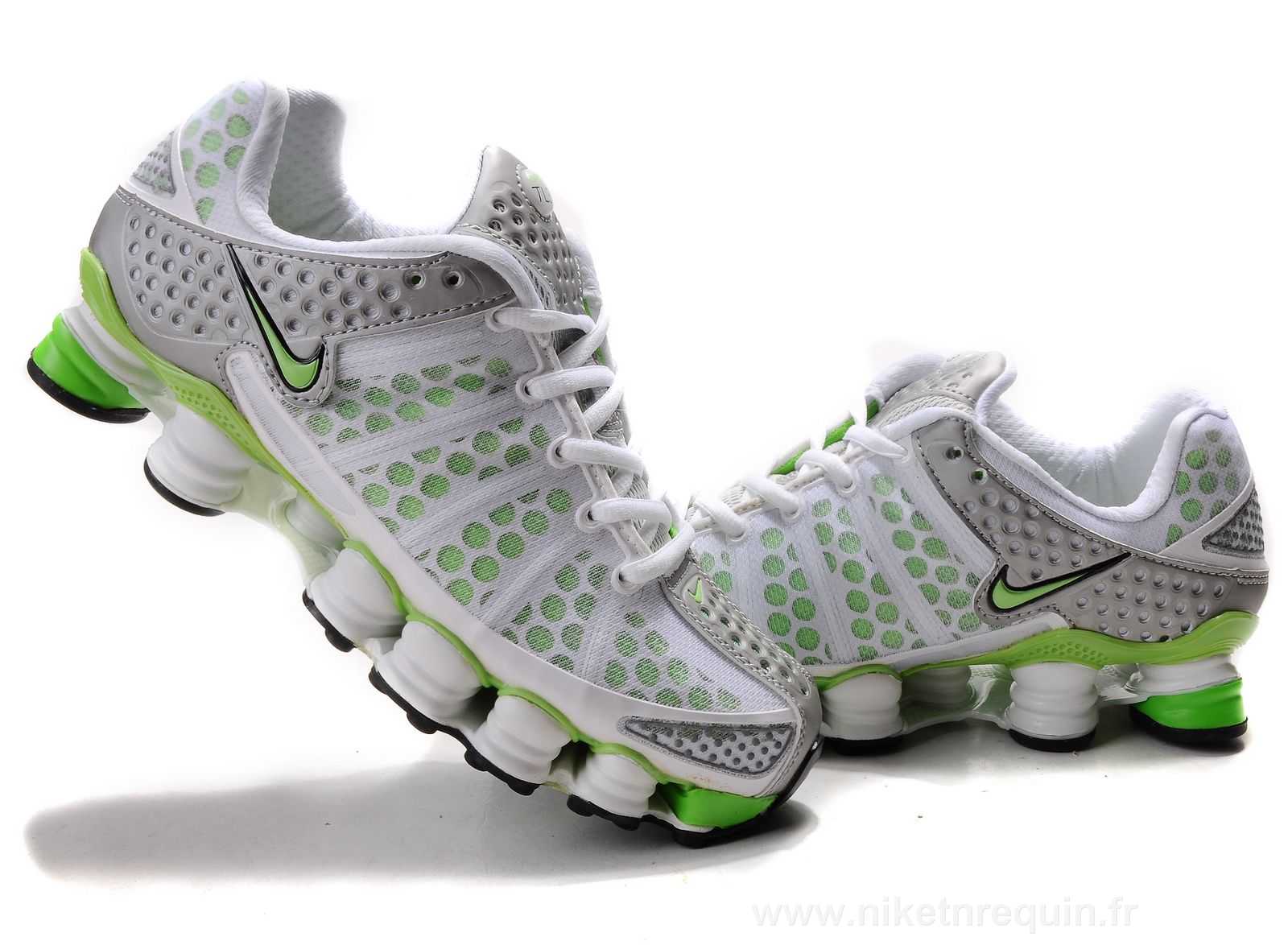 d olive et argente femmes Nike Shox TL3 (1).JPG